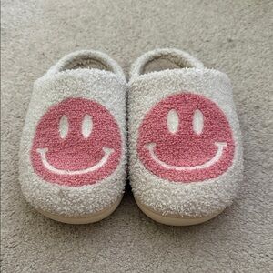 Cozy White Slippers with Pink Smiley Face